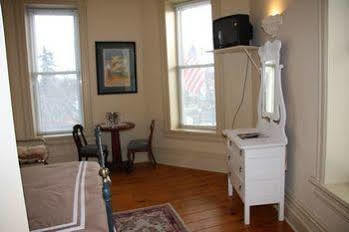 The Harbourfront Inn Sainte-Catherine Buitenkant foto