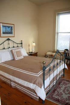 The Harbourfront Inn Sainte-Catherine Buitenkant foto
